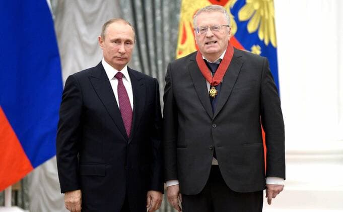 September 22, 2016. - Russia, Moscow. - Russian President Vladimir Putin (left) and the leader of Liberal Democratic Party of Russia (LDPR) Vladimir Zhirinovsky at the ceremony of giving state awards in the Catherine Hall in Kremlin. KremlinxxPool 