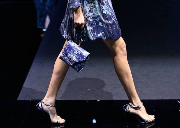 (160923) -- MILAN, Sept. 23, 2016 -- A model presents a creation at Giorgio Armani fashion show during Milan Fashion Week Spring Summer 2017 in Milan, Italy, Sept. 23, 2016. )(cl) ITALY-MILAN-FASHION WEEK-GIORGIO ARMANI JinxYu 