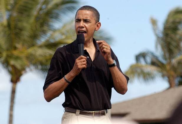 Aug 08, 2008 - Honolulu, Hawaii, USA - U.S. Sen. BARACK OBAMA speaks to supporters during a public event at Ke ehi Lagoon Beach Park in Honolulu - ZUMAt55_