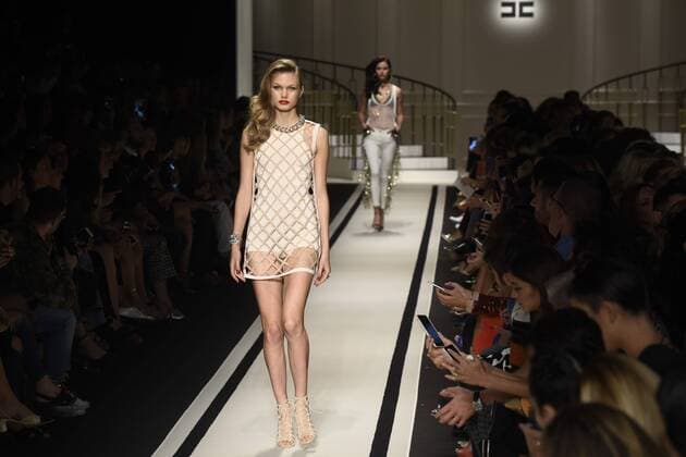 Mailand Fashion Week - Elisabetta Franchi Modenschau Milan Fashion Week, Women Spring Summer 2017. Milano, Moda Donna, Primavera Estate 2017. Elisabetta Franchi catwalk Pictured: model  Copyright: xSimonaxChiocciaxSickix