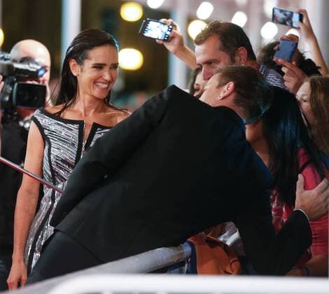 US actress Jennifer Connelly (L) and British actor and producer Ewan McGregor (C) arrive at the presentation of the film American Pastoral during the 64th International Cinema Festival of San Sebastian, Basque Country, Spain, 23 September 2016. INTERNATIONAL CINEMA FESTIVAL OF SAN SEBASTIAN !ACHTUNG: NUR REDAKTIONELLE NUTZUNG!  SSB001 20160924-636102732472511003
