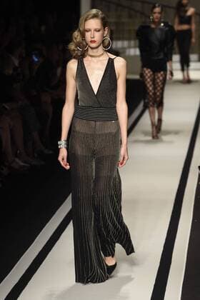 Mailand Fashion Week - Elisabetta Franchi Modenschau Milan Fashion Week, Women Spring Summer 2017. Milano, Moda Donna, Primavera Estate 2017. Elisabetta Franchi catwalk Pictured: model  Copyright: xSimonaxChiocciaxSickix