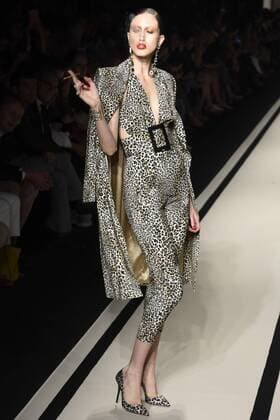Mailand Fashion Week - Elisabetta Franchi Modenschau Milan Fashion Week, Women Spring Summer 2017. Milano, Moda Donna, Primavera Estate 2017. Elisabetta Franchi catwalk Pictured: model  Copyright: xSimonaxChiocciaxSickix