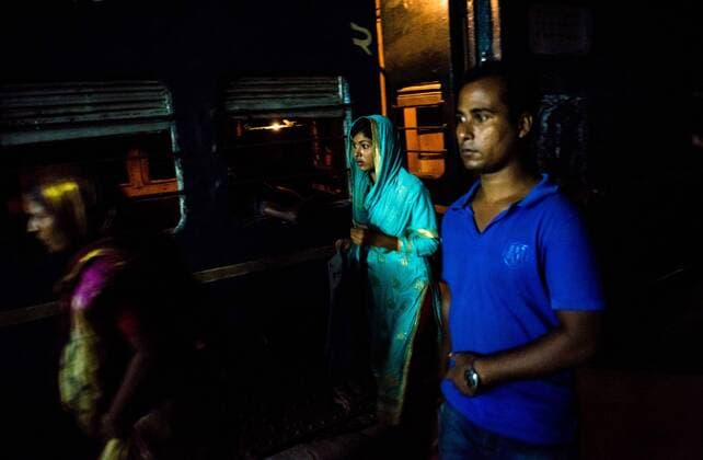 September 23, 2016 - Bogra, North Bengal, Bangladesh - Daily life in Bogra District, Bangladhesh, on 23 September 2016. Bogra is called as Gate of North Bengal of Bangladesh. It s older city than other northern districts and more developed. Each day, more than 50 thousands people come to bogra for the working purpuse, from 13 districts of north. and a significant numbers of family shifted in Bogra from those districts. More than more than 5 district s people journey through train. Bogra Bangladesh  - ZUMAn230