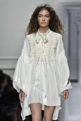 Milan Fashion Week, Women Spring Summer 2017. Milano, Moda Donna, Primavera Estate 2017. ERMANNO SCERVINO catwalk Pictured: model  Copyright: xRiccardoxGiordanoxSickix