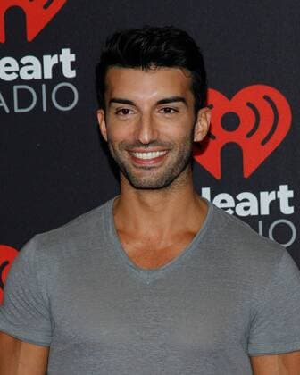 Justin Baldoni arrives for the iHeartRadio Music Festival at the T-Mobile Arena in Las Vegas, Nevada on September 24, 2016.  LVP20160924132 JAMESxATOA
