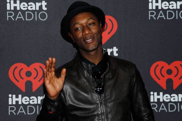 Aloe Blacc arrives for the iHeartRadio Music Festival at the T-Mobile Arena in Las Vegas, Nevada on September 24, 2016.  LVP20160924103 JAMESxATOA