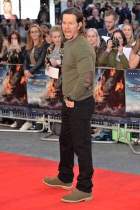 September 26, 2016 - London, London, UK - MARK WAHLBERG attends the Deepwater film premiere at Cineworld in Leiester Square. London, UK. London UK  - ZUMAl94_