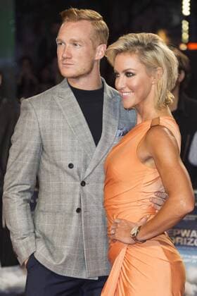 September 26, 2016 - London, London, UK - GREG RUTHERFORD and NATALI LOWE attends the Deepwater Horizon film premiere at Cineworld in Leiester Square. London, UK. London UK  - ZUMAl94_