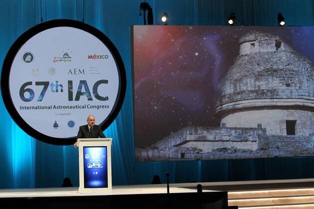 Jean-Yves Le Gall, president of the National Center of Spatial Studies delivers a speech during the inauguration of the 67th International Congress of Astronautics in Guadalajara, Jalisco, Mexico, 26 September 2016. INTERNATIONAL CONGRESS OF ASTRONAUTICS IN GUADALAJARA !ACHTUNG: NUR REDAKTIONELLE NUTZUNG!  MEX001 20160927-636105321553363516