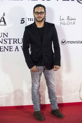 Carlos Santos during the premiere of the spanish film Un Monstruo Viene a Verme of J.A. Bayona at Teatro Real in Madrid. September 26, 2016.  (20160926087)