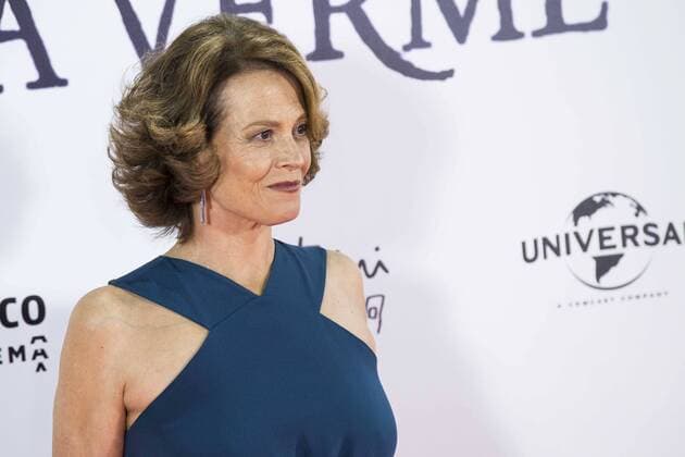 Sigourney Weaver during the premiere of the spanish film Un Monstruo Viene a Verme of J.A. Bayona at Teatro Real in Madrid. September 26, 2016.  (20160926109)