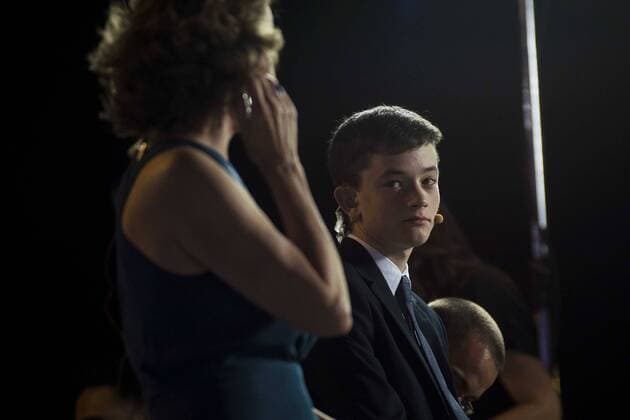Lewis MacDougall during the premiere of the spanish film Un Monstruo Viene a Verme of J.A. Bayona at Teatro Real in Madrid. September 26, 2016.  (20160926151)