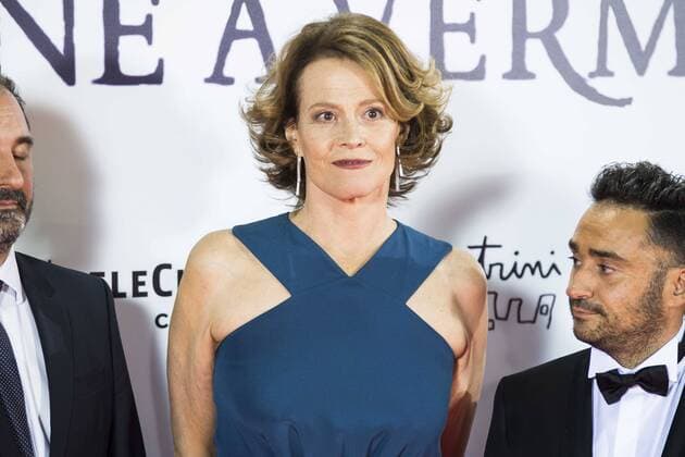 Sigourney Weaver during the premiere of the spanish film Un Monstruo Viene a Verme of J.A. Bayona at Teatro Real in Madrid. September 26, 2016.  (20160926171)