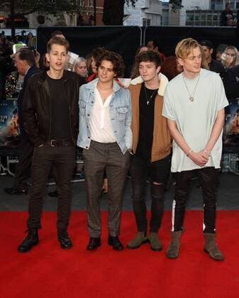 Deepwater Horizon European Premiere London.UK. The Vamps (L-R: Brad Simpson, James McVey, Connor Ball and Tristan Evans) at the Deepwater Horizon European Premiere at Cineworld Leicester Square. 26th September 2016. LMK73-61491-270916. 