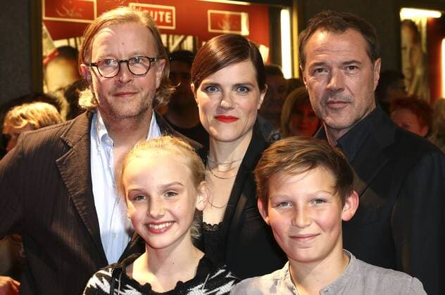 Kai Wessel, Jule Hermann, Fritzi Haberlandt, Ivo Pietzcker und Sebastian Koch bei der Premiere des Kinofilms Nebel im August in der Lichtburg. Essen, 26.09.2016 Foto:xgbrcix xFuturexImage
