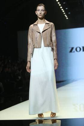 September 26, 2016 - Beijing, Beijing, China - Beijing, CHINA-September 25 2016:?(EDITORIAL?USE?ONLY.?CHINA?OUT) ..Chinese brand Zoranzi releases its spring summer creations at Beijing Fashion Week in Beijing,September 25, 2016. Beijing China  - ZUMAs145