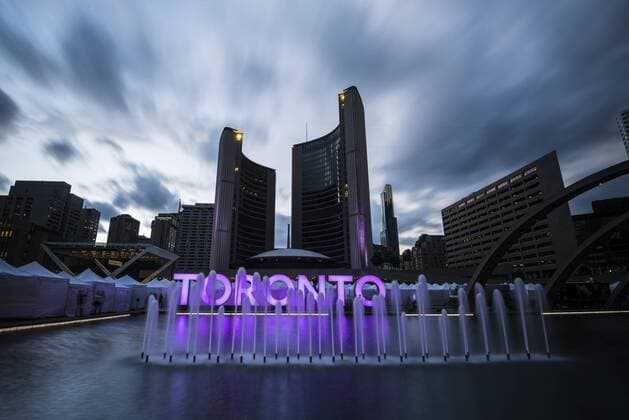 Canada, Ontario, Toronto, City Hall, fountain, sign, long exposure, moving clouds in the evening  FCF001037