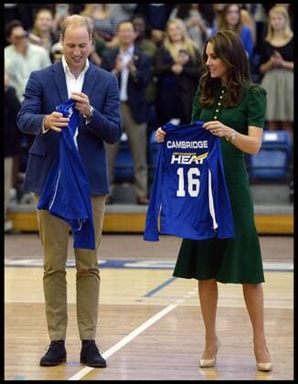 Royal Tour of British Columbia - Prinz William und Kate sehen Volleyball Demonstration in University of British Columbia Okanagan . 27 09 2016. Kelowna, Canada. Royal Tour of Canada-Day Four. Prince William, The Duke of Cambridge, accompanied by hie wife Catherine, The Duchess of Cambridge, visit a volleyball game at University of British Columbia UBC Okanagan Campus in Kelowna, on day four of their official tour of Canada.  xAndrewxParsonsx xi-Imagesx IIM-13519-0026