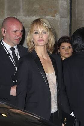 Amber Valletta CELEBRITIES : Ankunft zur Pret a Porter Modenschau von Yves Saint Laurent - Paris - 27 09 2016 GwendolineLeGoff Panoramic 