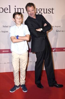 Ivo Pietzcker und Sebastian Koch bei der Premiere des Kinoifilms Nebel im August im City Kino. München, 27.09.2016 Foto:xP.xSchönbergerx xFuturexImage