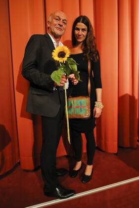 Filmpremiere Nebel im August, im Foto : Buchautor: Robert Domes mit Ehefrau Simone Schatz, Schauspieler: Sebastian Koch (als Klinikdirektor Dr. Werner Veithausen) , Fritzi Haberlandt ( als Schwester Sophia) Buchautor: Robert Domes, Regie: Kai Wessel Produzent: Ulrich Limmer, mit Ivo Pietzcker ( als Ernst Lossa) , Jule Hermann ( als Nandl) Drama ueber den Euthanasie Mord am 13- jährigen Ernst Lossa im deutschen Nationalsozialismus in Muenchen, Deutschland am 27.09.2016