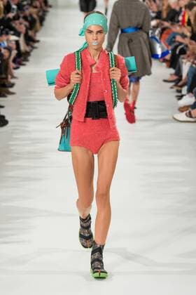 211894 Marineau Starface 2016-09-28 Paris France Paris Fashion week. Defile Maison Margiela Pret-a-porter printemps-ete 2017 Maison Margiela , spring -summer 2017 Paris, France Paris Fashion week. Defile Maison Margiela Ready to wear spring-summer 2017 Editorial Use Only _sans_perso  Copyright: xMarineaux STAR_211894_026
