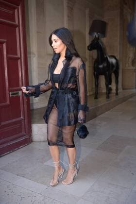 211897 Jones Smith Starface 2016-09-28 Paris France Kim Kardashian a Paris pour la Fashion Week Kim Kardashian is in Paris for Paris Fashion Week. Kardashian, Kim  Copyright: xJonesxSmithx STAR_211897_001