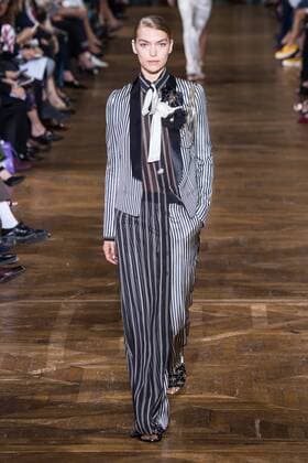 211899 Marineau Starface 2016-09-28 Paris France Paris Fashion week. Pret-a-porter printemps-ete 2017. Defile Lanvin. Paris Fashion week. Ready-to-wear spring-summer 2017 Lanvin Defile Lanvin , spring -summer 2017 Paris, France Editorial Use Only _sans_perso  Copyright: xMarineaux STAR_211899_012