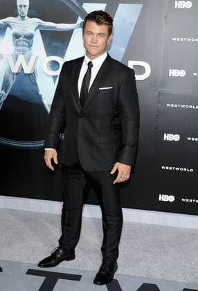 Luke Hemsworth WESTWORLD SERIES PREMIERE Hollywood Patrick Rideaux PicturePerfect