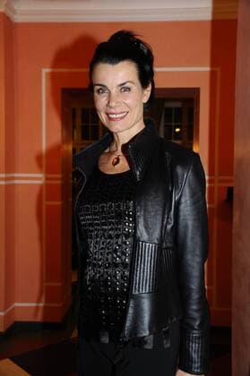 Nicola Tiggeler Premiere Der dressierte Mann Komödie im Bayerischen Hof Theater München 28. September 2016