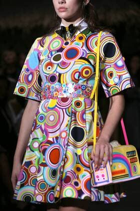 A model takes to the catwalk during the presentation of Manish Arora s show as part of the Spring-Summer 2017 Paris Fashion Week on September 29, 2016.  PAR20160929107 MAYAxVIDON-WHITE