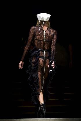 Bilder des Tages Anna Dello Russo CELEBRITES : Modenschau Balmain - Paris - 29 09 2016 JBAutissier Panoramic 