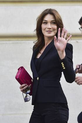 Carla Bruni Sarkozy CELEBRITES : Modenschau Balmain - Paris - 29 09 2016 JBAutissier Panoramic 