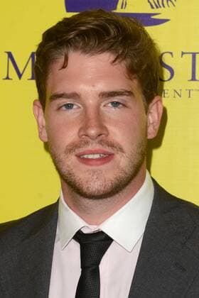 LOS ANGELES - SEP 29: Brendan Dooling at the Loserville Premiere at the ArcLight Hollywood Theaters on September 29, 2016 in Los Angeles, CA  Copyright: xHPAx