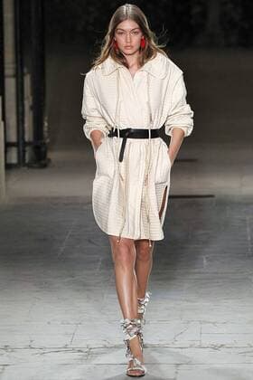 211998 Marineau Starface 2016-09-29 Paris France Paris Fashion Week. Défilé PAP Printemps-Eté 2017. Isabel Marant Editorial use only Hadid, Gigi  Copyright: xMarineaux STAR_211998_001