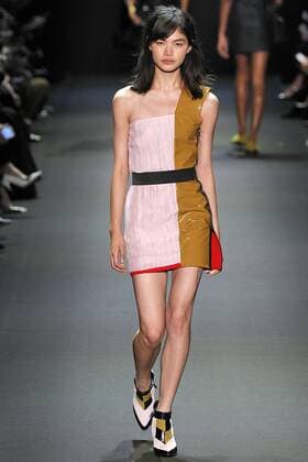 211997 Marineau Starface 2016-09-29 Paris France Paris Fashion Week. Défilé PAP Printemps-Eté 2017. Barbara Bui. Editorial use only  Copyright: xMarineaux STAR_211997_018