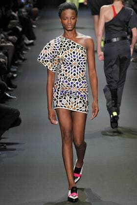 211997 Marineau Starface 2016-09-29 Paris France Paris Fashion Week. Défilé PAP Printemps-Eté 2017. Barbara Bui. Editorial use only  Copyright: xMarineaux STAR_211997_033