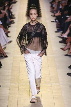 Paris Fashion Week - Christian Dior Modenschau 212022 Marineau Starface 2016-09-30 Paris France Paris Fashion Week. Défilé PAP Printemps-Eté 2017. Christian Dior. Editorial use only  Copyright: xMarineaux STAR_212022_012