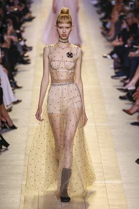 Paris Fashion Week - Christian Dior Modenschau 212022 Marineau Starface 2016-09-30 Paris France Paris Fashion Show. Défilé PAP Printemps-Eté 2017. Christian Dior. Editorial use only  Copyright: xMarineaux STAR_212022_034