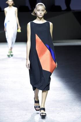 Paris Fashion Week - Issey Miyake Modenschau 212025 Marineau Starface 2016-09-30 Paris France Paris Fashion Week. Défilé PAP Printemps-Eté 2017. Issey Miyake. Editorial use only  Copyright: xMarineaux STAR_212025_002