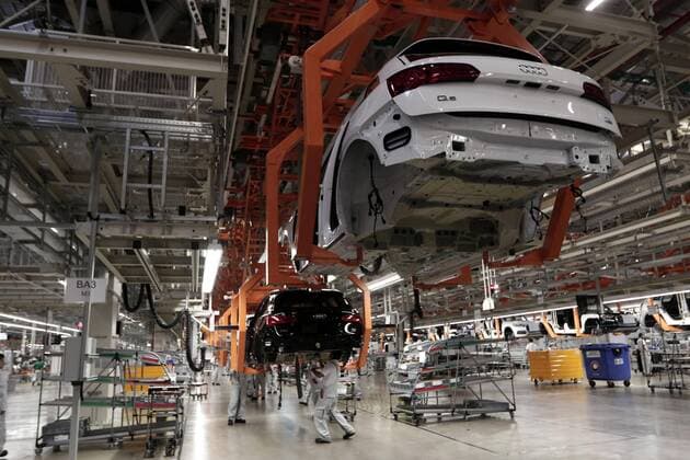 Einweihung des neuen Werks der Audi AG in Mexiko General view of the new plant of German company Audi in municipality of San Jose Chiapa, Mexico, 30 September 2016. At this plant Audi will produce the new generation of its Q5 for the world makert, expcet for China and India. Audi invested more than 1,1 billion US dollar in the plant. EFE Hugo Ortuno New plant of German company Audi in Mexico !ACHTUNG: NUR REDAKTIONELLE NUTZUNG!  MEX16 20161001-636108828260400252