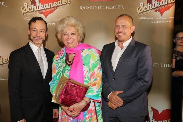 SCHIKANEDER Weltpremiere Wien, Raimundtheater, 30. 09. 2016 Christian STRUPPECK, Birgit SARATA, Gery KESZLER