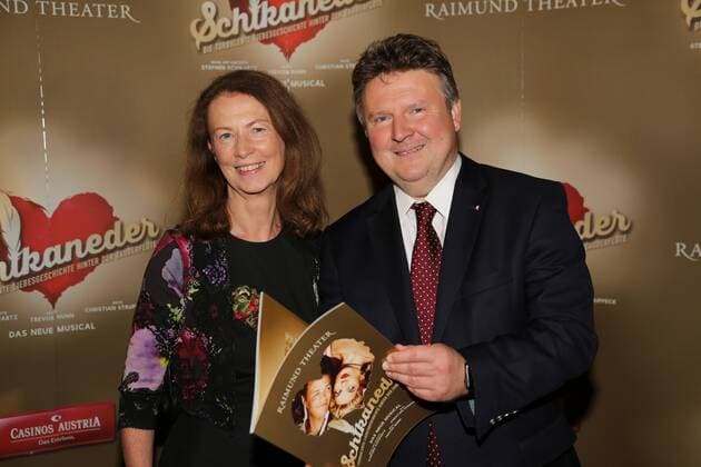 SCHIKANEDER Weltpremiere Wien, Raimundtheater, 30. 09. 2016 Michael LUDWIG mit Frau
