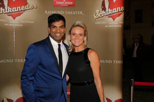 SCHIKANEDER Weltpremiere Wien, Raimundtheater, 30. 09. 2016 Ramesh NAIR, Alexandra MEISSNITZER