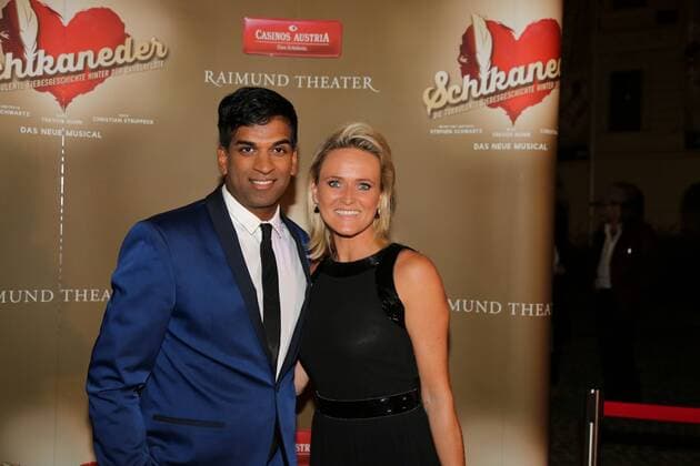 SCHIKANEDER Weltpremiere Wien, Raimundtheater, 30. 09. 2016 Ramesh NAIR, Alexandra MEISSNITZER