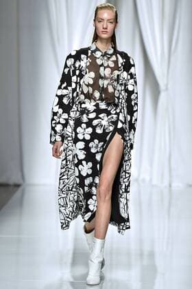 212035 Marineau Starface 2016-10-01 Paris France Paris Fashion Week. Défilé PAP Printemps-Eté 2017. Emmanuel Ungaro. Editorial use only  Copyright: xMarineaux STAR_212035_025