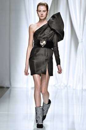 Bilder des Tages 212035 Marineau Starface 2016-10-01 Paris France Paris Fashion Week. Défilé PAP Printemps-Eté 2017. Emmanuel Ungaro. Editorial use only  Copyright: xMarineaux STAR_212035_047
