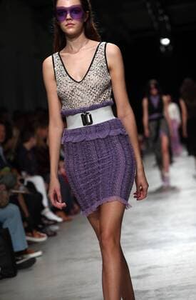 A model takes to the catwalk during the presentation of Veronique Leroy s show as part of the Spring-Summer 2017 Paris Fashion Week on October 1, 2016.  PAR20161001107 MAYAxVIDON-WHITE