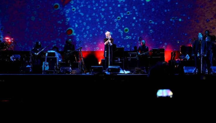 October 1, 2016 - Mexico - EUM20161001ESP13.JPG.CIUDAD DE MEXICO.- Music Musica-Roger Waters.- Concierto de Roger Water, ex integrante de la banda britanica Pink Floyd, en la explanada del zocalo de la Ciudad de Mexico, la noche de este sabado 1 de octubre de 2016.  - ZUMAu78_